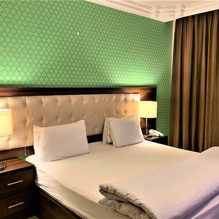Lancaster Hotel Apartments Dahiet Alrasheed Amman Esterno foto