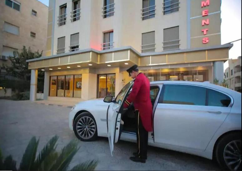 Lancaster Hotel Apartments Dahiet Alrasheed Amman Esterno foto