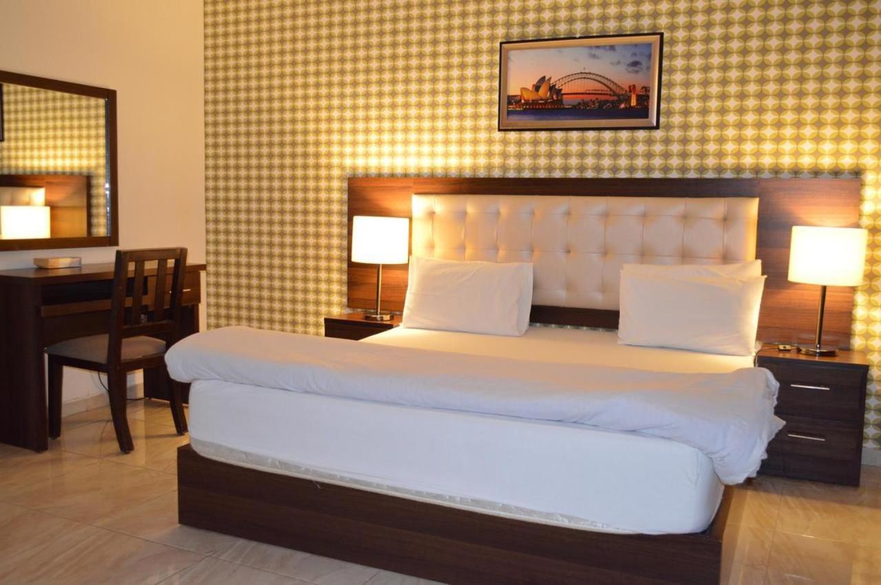 Lancaster Hotel Apartments Dahiet Alrasheed Amman Esterno foto