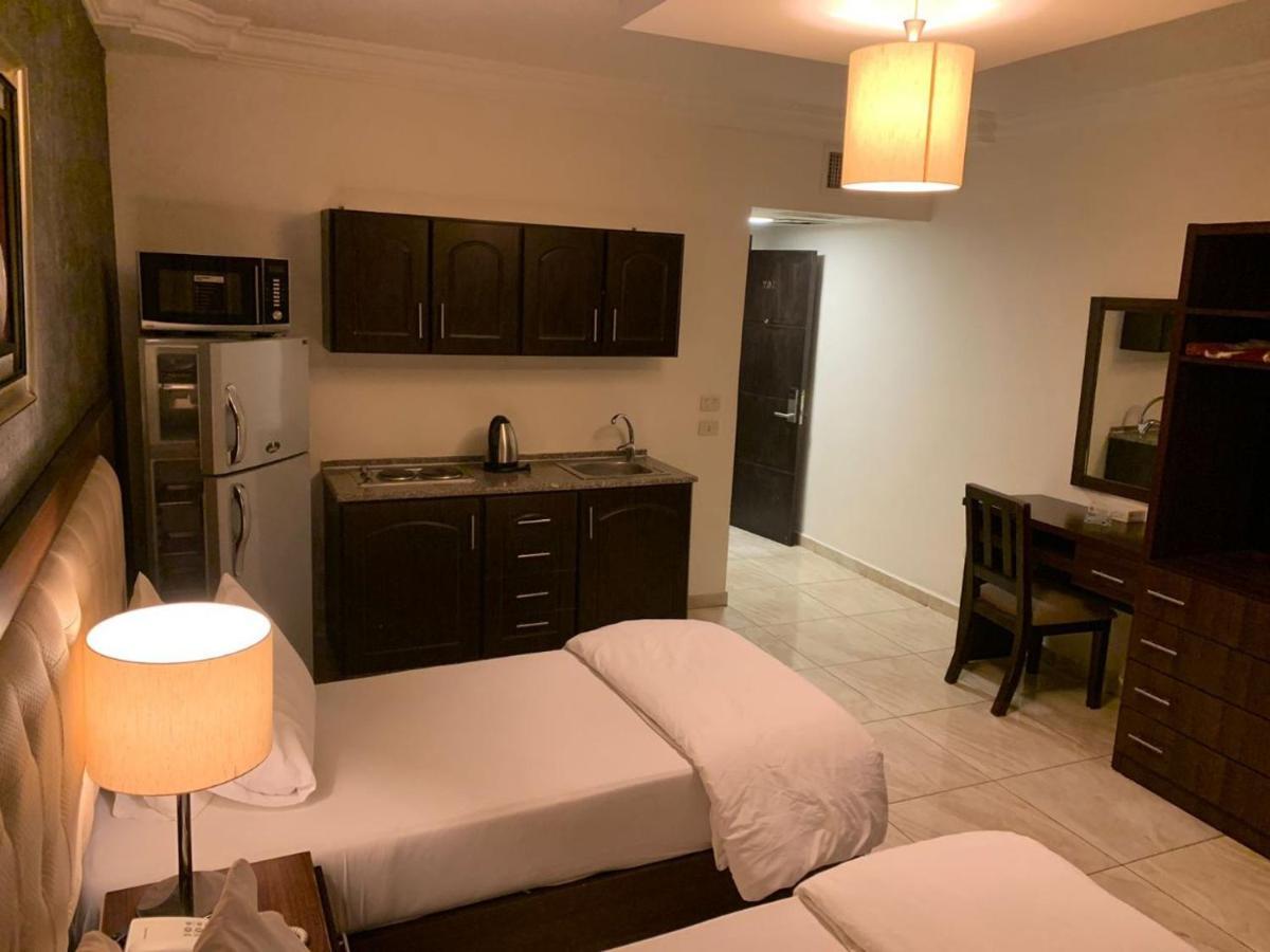 Lancaster Hotel Apartments Dahiet Alrasheed Amman Esterno foto