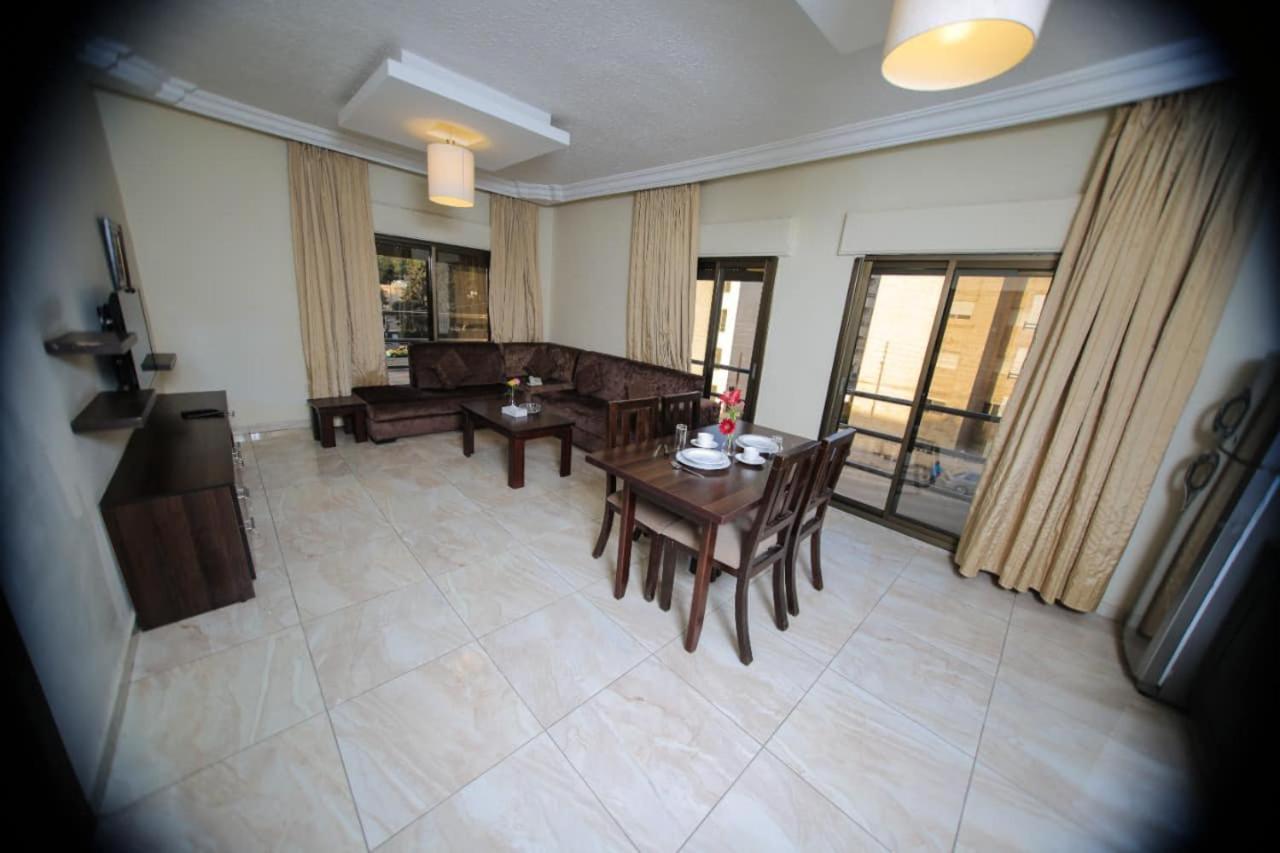 Lancaster Hotel Apartments Dahiet Alrasheed Amman Esterno foto